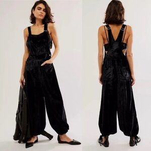 Free People Womens Black Follow The Sun Boho One Piece Velvet Jumpsuit Size XL
